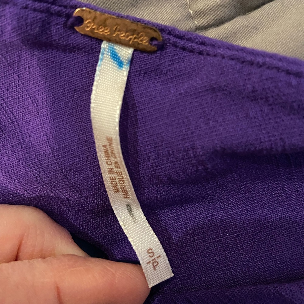 Free People Small Purple cropped one shoulder top - Picture 3 of 3